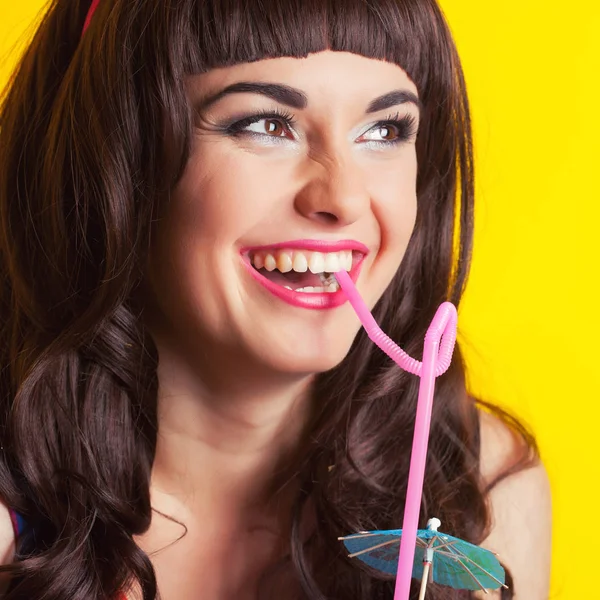 portakal suyu içme kadın