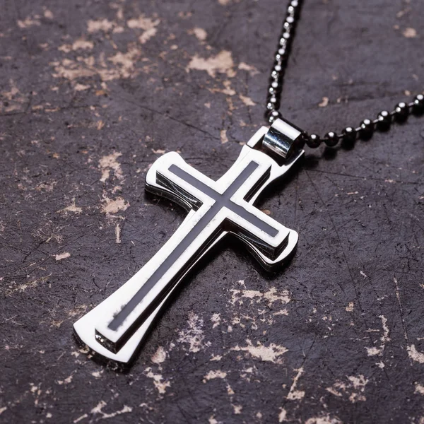 Gümüş Hıristiyan haç closeup
