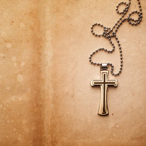 Closeup of silver Christian cross — Stock Photo, Image