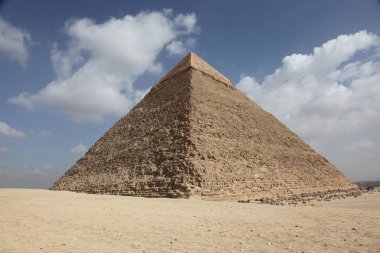 Mısır Kahire - Giza. Piramitlerin genel görünümü