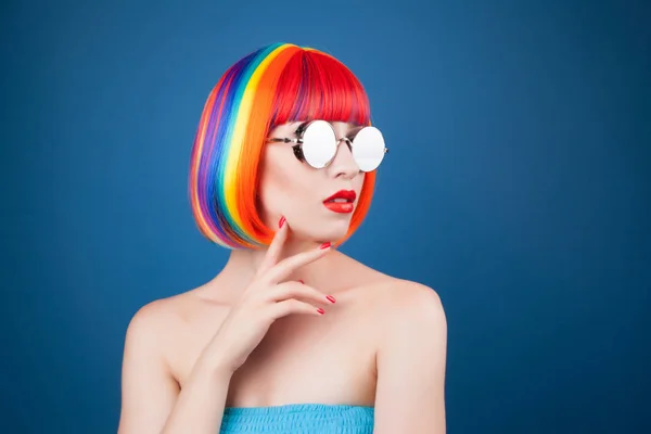 Beautiful Woman Wearing Colorful Wig Silver Sunglasses Blue Background — Stock Photo, Image