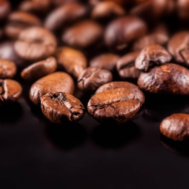 kavrulmuş kahve çekirdekleri arka plan, yakından görmek