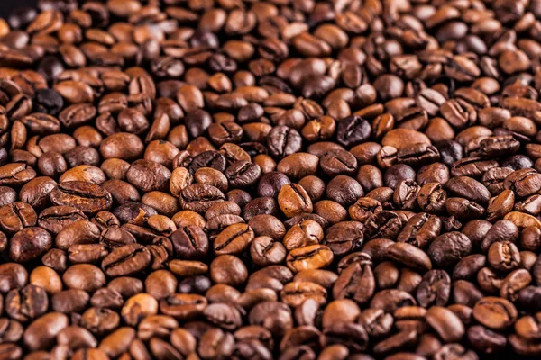 Pražená Kávová Zrna Pozadí Detailní Zobrazení — Stock fotografie