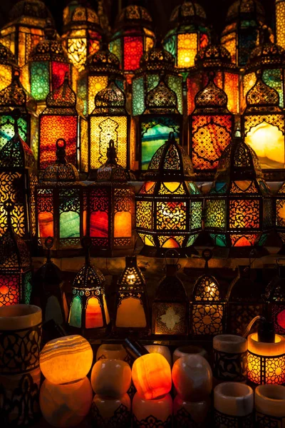 Vedere Aproape Iluminatului Culori Lanterna Stilului Musulman Strălucitoare — Fotografie, imagine de stoc