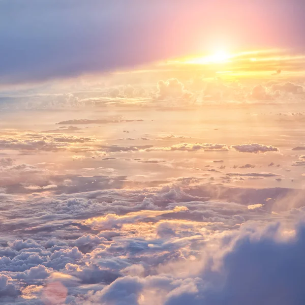 Schöner Blauer Himmel Hintergrund Mit Sonnenuntergang — Stockfoto