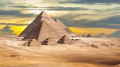 Mısır Kahire - Giza. Piramitlerin genel görünümü