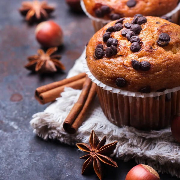 Panecillos de chocolate caseros para el desayuno — Foto de Stock