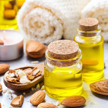 Doğal tatlı badem uçucu yağı spa ve güzellik için