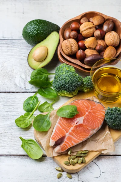 Sağlıklı yağ kaynakları yiyecek, hayat kavramı seçim