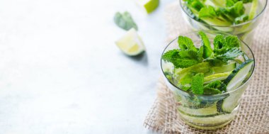 Salatalık limon nane taze infüzyon su Detoks içki kokteyl limonata
