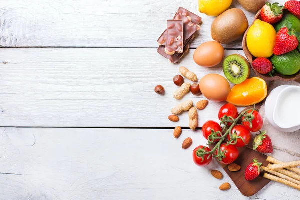 Selección de alimentos para la alergia, concepto de vida saludable —  Fotos de Stock