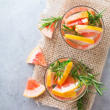 Greyfurt biberiye taze su Detoks içki kokteyl limonata infüzyon