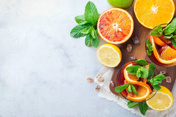 Cítricos verano limonada fresca, agua infundida desintoxicación bebida cóctel — Foto de Stock