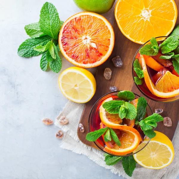 Narenciye meyve yaz taze limonata suyu Detoks içki kokteyl infüzyon,