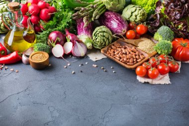 Taze organik çiftçi sebze çeşitleri