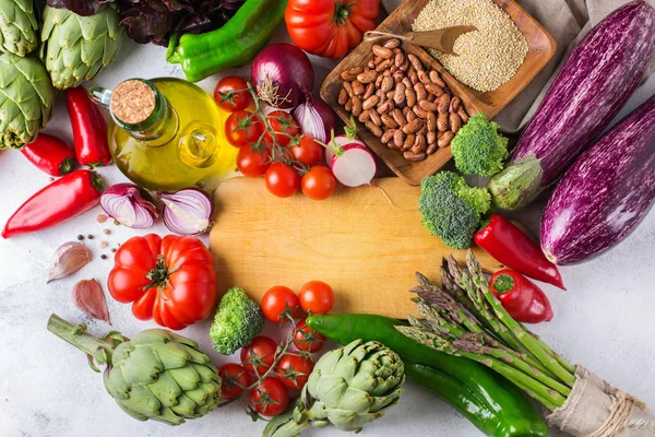Assortment of fresh organic farmer market vegetables — Stock Photo, Image