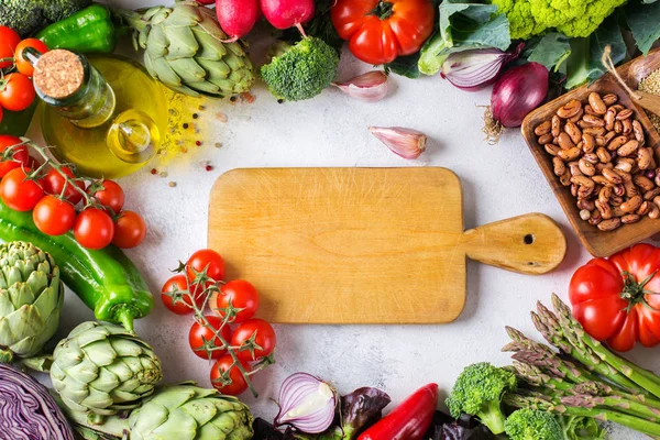 Variedade de produtos hortícolas frescos do mercado dos agricultores biológicos — Fotografia de Stock