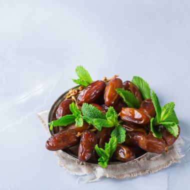 Ramazan ramazan kareem tatil. Geleneksel Arapça iftar tarihleri