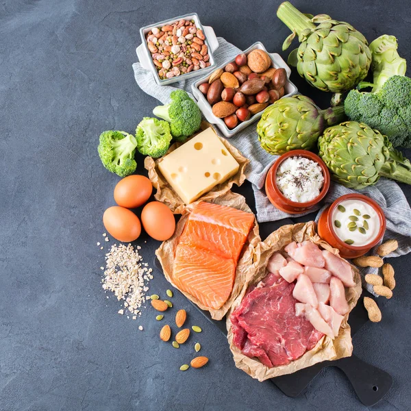 Ассортимент здоровых источников белка и пищевых продуктов для тела — стоковое фото