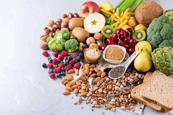 Seleção de fontes de fibras ricas saudáveis comida vegan para cozinhar — Fotografia de Stock