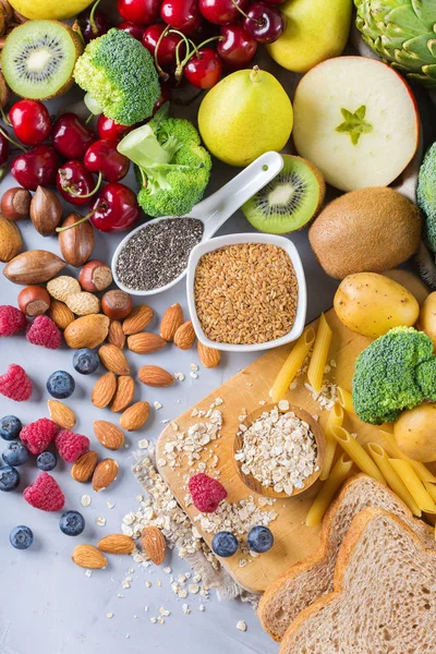 Seleção de fontes de fibras ricas saudáveis comida vegan para cozinhar — Fotografia de Stock