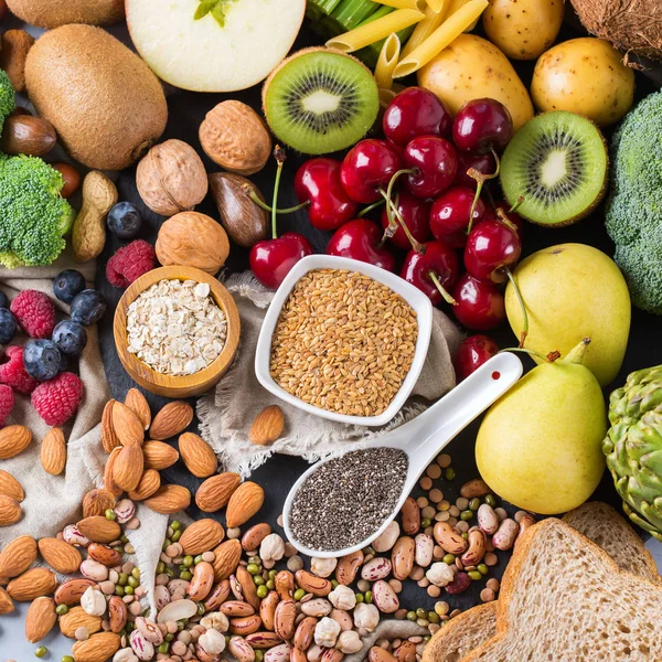 Seleção de fontes de fibras ricas saudáveis comida vegan para cozinhar — Fotografia de Stock