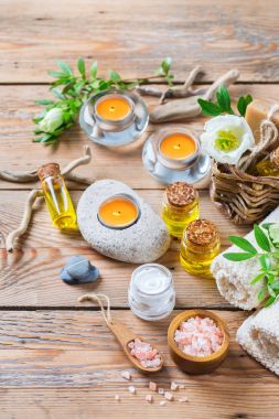 Spa sağlık ayarı kavramı, uçucu yağ sabun krema ile arka plan