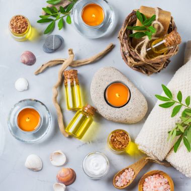 Spa sağlık ayarı kavramı, uçucu yağ sabun krema ile arka plan