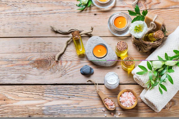 Spa sağlık ayarı kavramı, uçucu yağ sabun krema ile arka plan