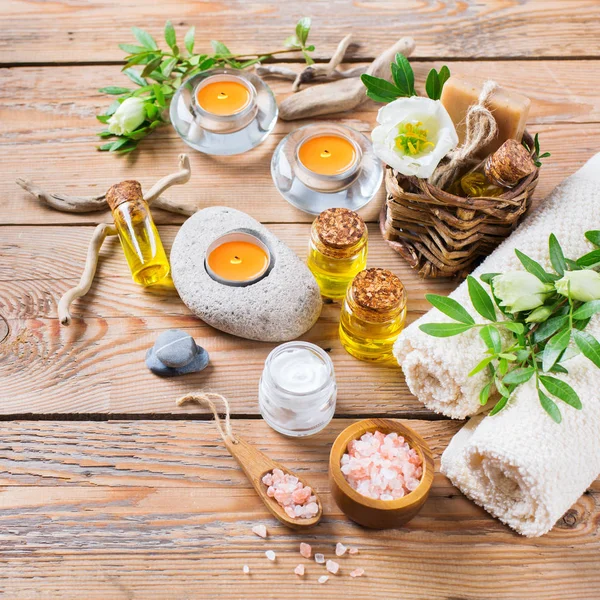 Spa sağlık ayarı kavramı, uçucu yağ sabun krema ile arka plan