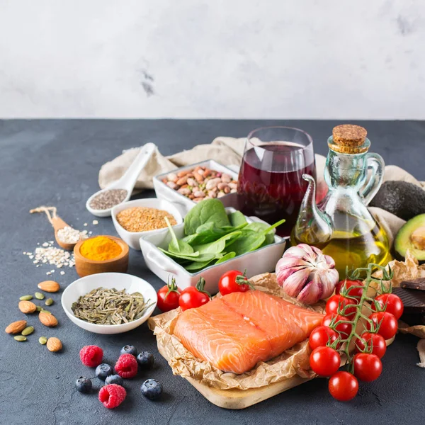 Ассортимент здоровой пищи с низким содержанием холестерина — стоковое фото