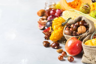 Sonbahar sonbahar hasat arka plan Kabak elma kestane Mısır ile