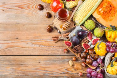 Sonbahar sonbahar hasat arka plan Kabak elma kestane Mısır ile