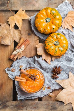 Sonbahar sonbahar kabak reçeli lezzetli baharatlar ile