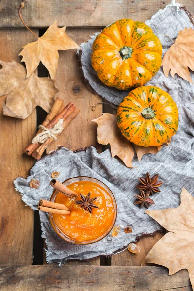 Sonbahar sonbahar kabak reçeli lezzetli baharatlar ile