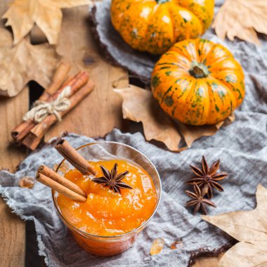 Sonbahar sonbahar kabak reçeli lezzetli baharatlar ile