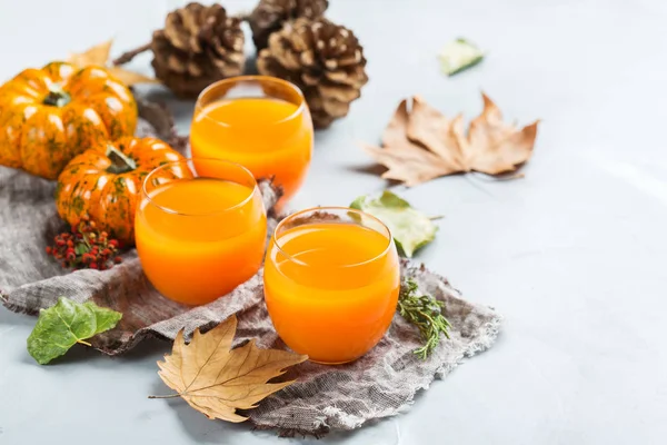 La zucca del Ringraziamento autunno succo fresco bevanda cocktail — Foto Stock