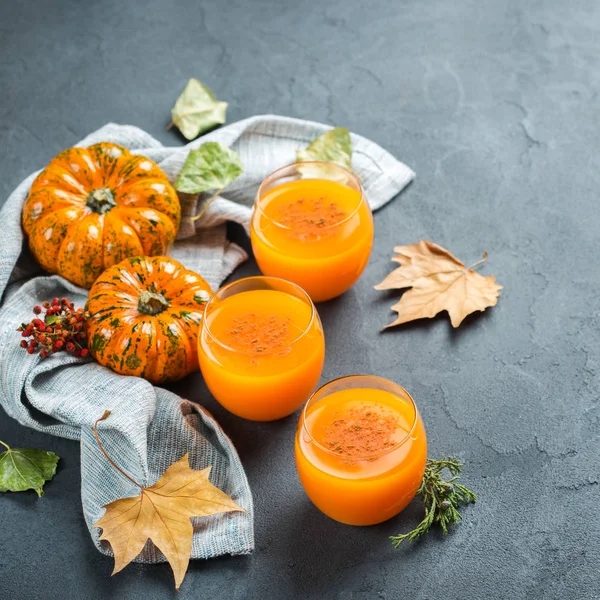 Erntedank Kürbis Herbst frischen Saft trinken Cocktail-Getränk — Stockfoto