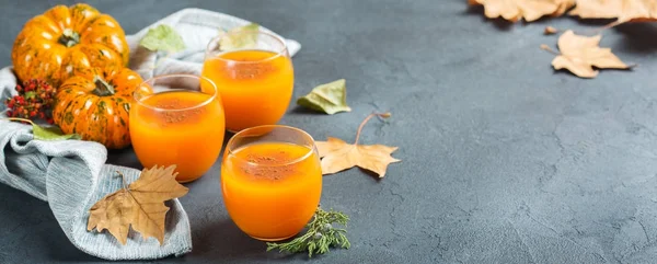 Şükran kabak sonbahar taze meyve suyu içmek kokteyl içecek