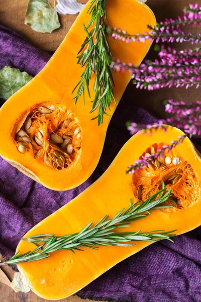 Sonbahar sonbahar hasat arka plan Balkabagi kabak ve biberiye ile