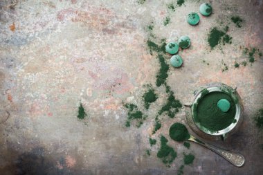 Superfood kavramı yer yeşil spirulina yosun toz, Tablet hap