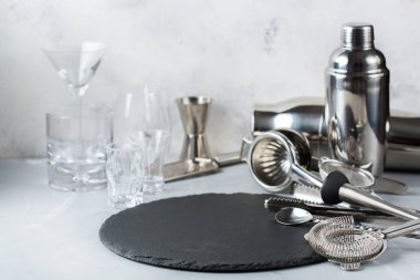 Araçlar alkol içki ve kokteyller için bar set