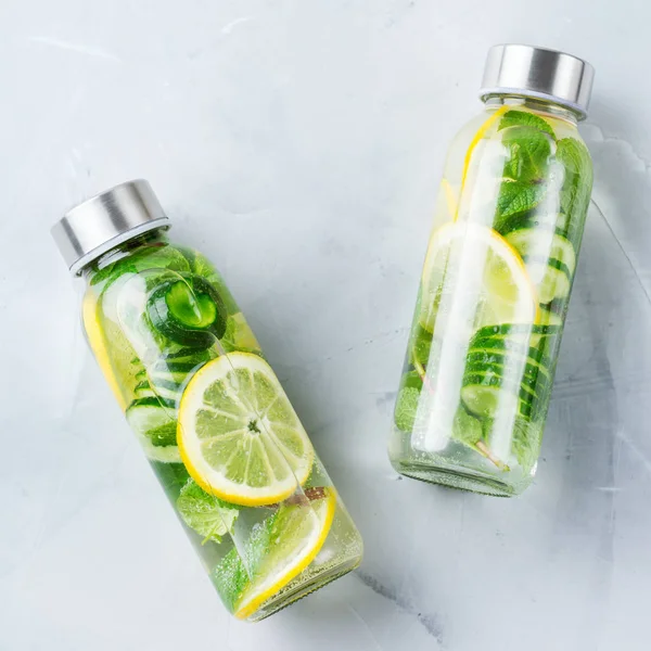 Taze serin limon salatalık nane suyu Detoks içecek infüzyon