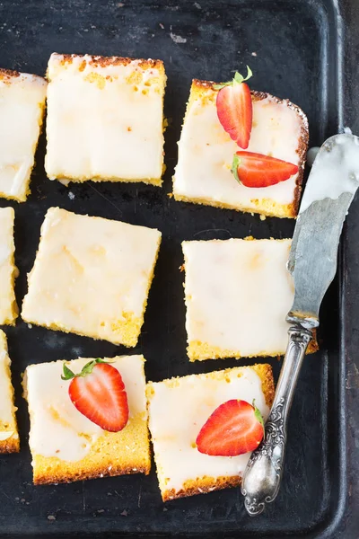 Comida Desayuno Concepto Barras Galletas Polenta Limón Caseras Con Glaseado — Foto de Stock