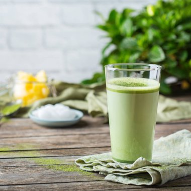 Ketogenik kurşun geçirmez. Kahve, hindistan cevizi yağı ve kahve.