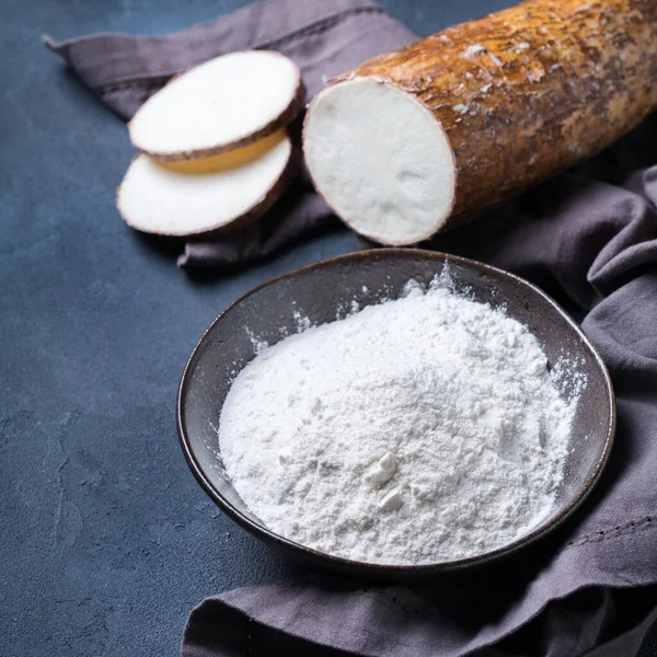 Brasiliansk Mat Latin Mellanmål Yucca Yuca Kassava Maniokamjöl Ett Bord — Stockfoto