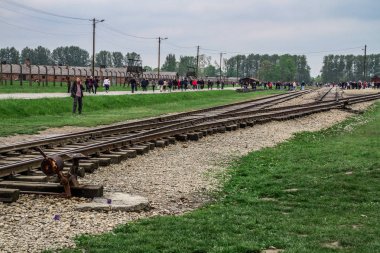 Auschwitz Birkenau, imha kampı, Polonya 'daki toplama kampı, Nazilerin toplama kampı, 2. Dünya Savaşı. Ölüm kampı. Hapishane yatakhaneleri. Soykırım Anıtı. Engelli evler. Kışlalar