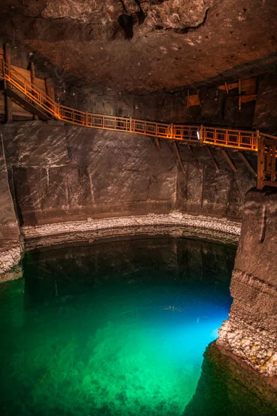 Dentro Mina Sal Wieliczka Cerca Cracovia Polonia Pasillos Subterráneos Lagos —  Fotos de Stock