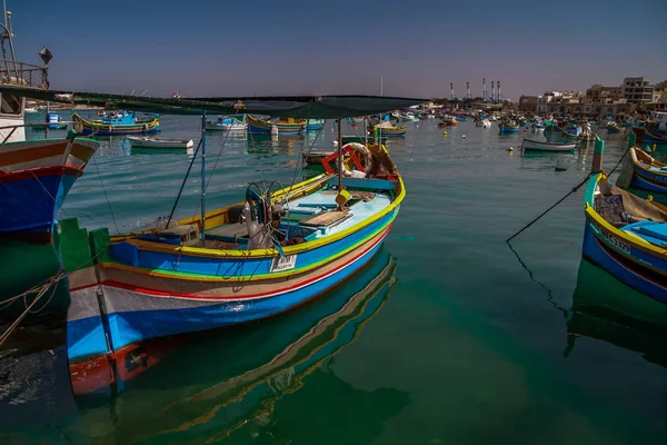 Marsaxlokk Malta Antiga Aldeia Pescadores Importante Atração Turística Ilha Barcos — Fotografia de Stock