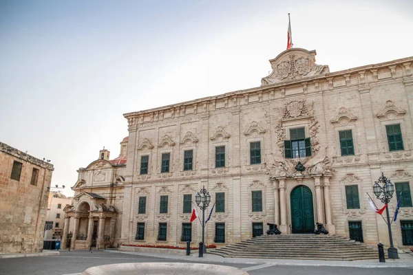 Valletta Malta Cityscape Úzká Ulice Vallettě Hlavním Městě Malty Tradiční — Stock fotografie